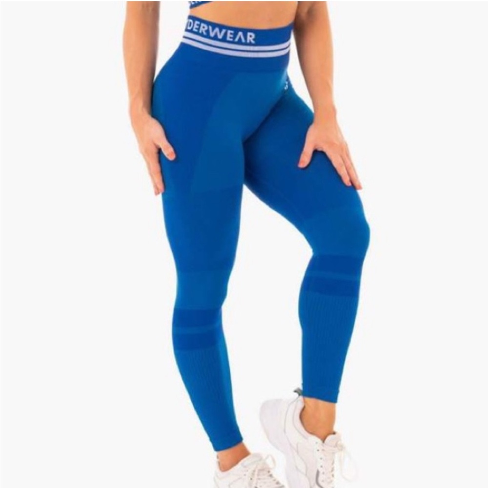 Ryderwear Blue Leggings with Streamlined Design and Tonal Stripes